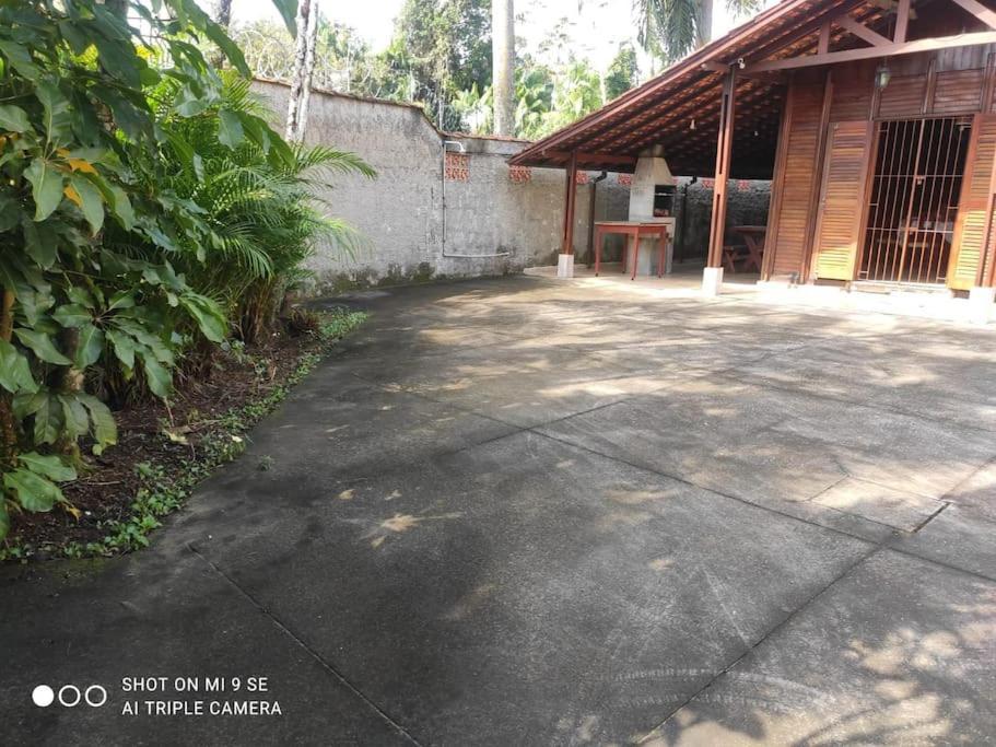 Casa A 250m Da Toninhas Сasa de vacaciones *